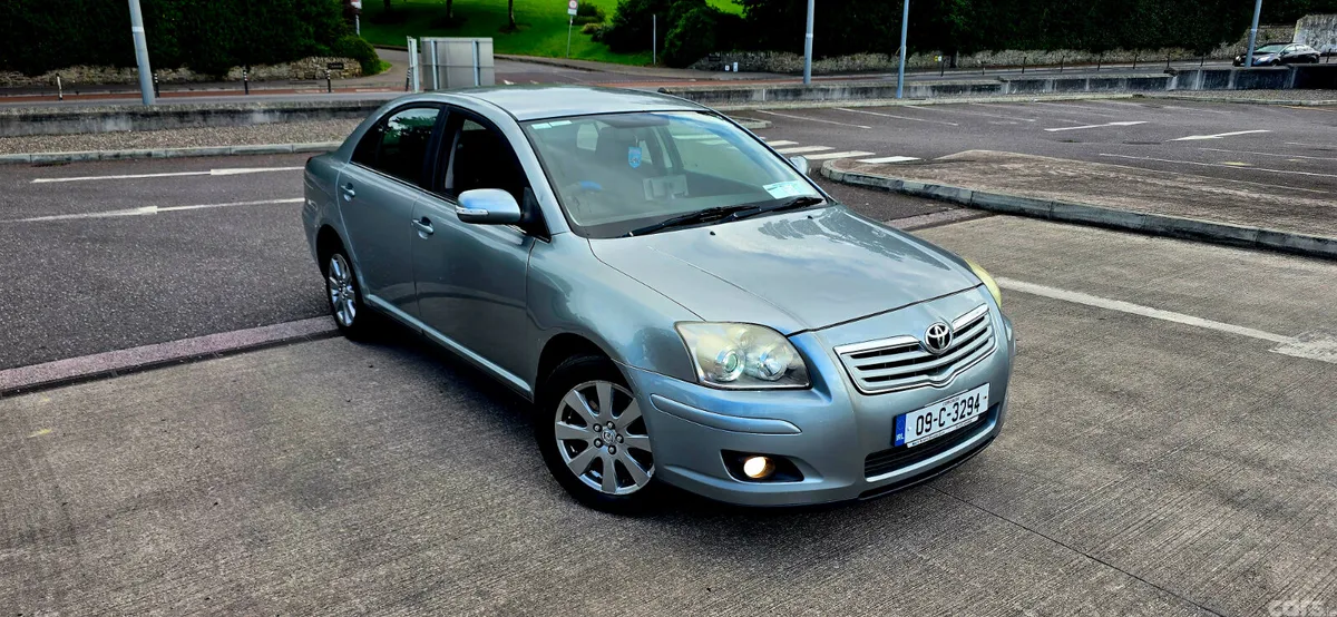Toyota Avensis Saloon, Diesel, 2009, Grey