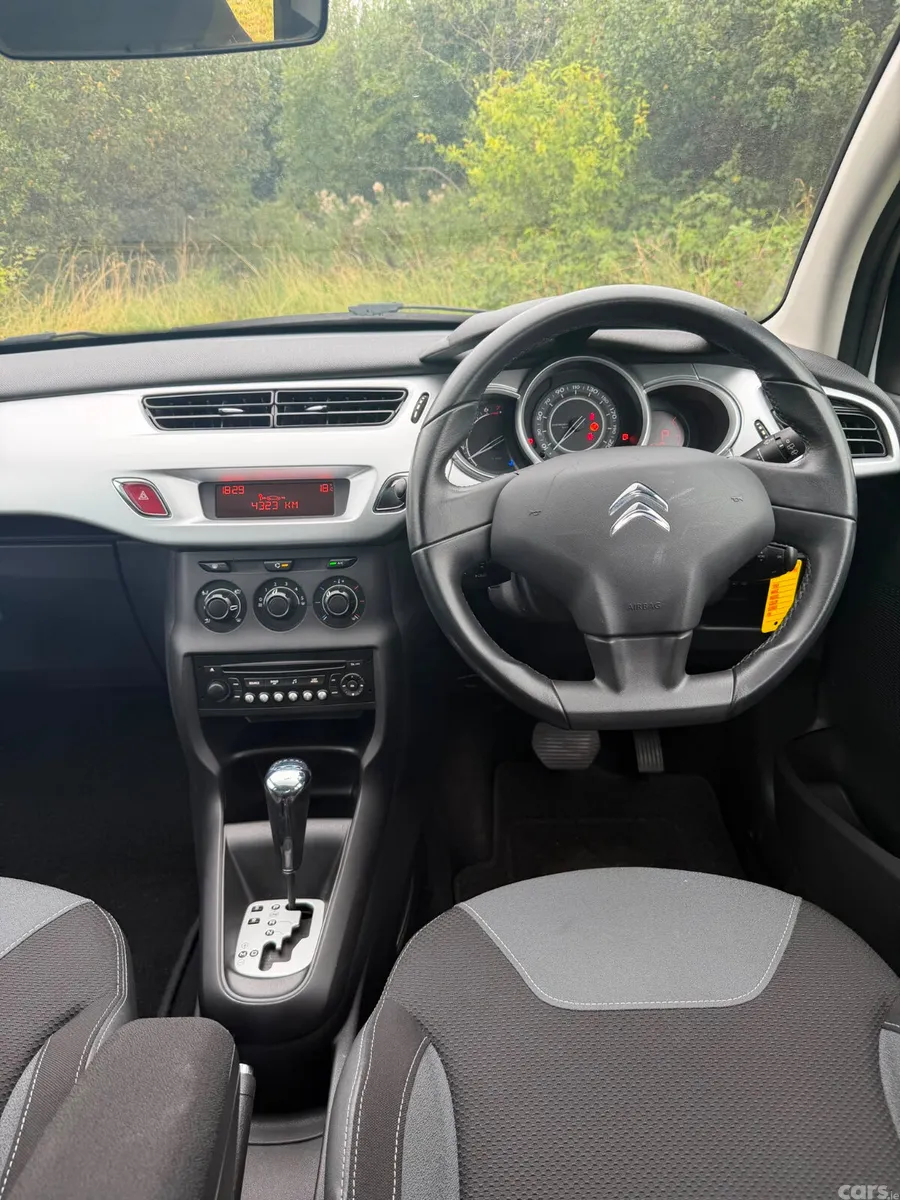 Citroen C3 Hatchback, Petrol, 2013, White