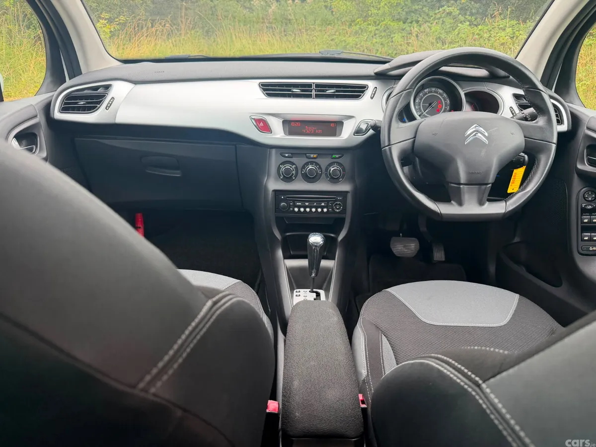 Citroen C3 Hatchback, Petrol, 2013, White
