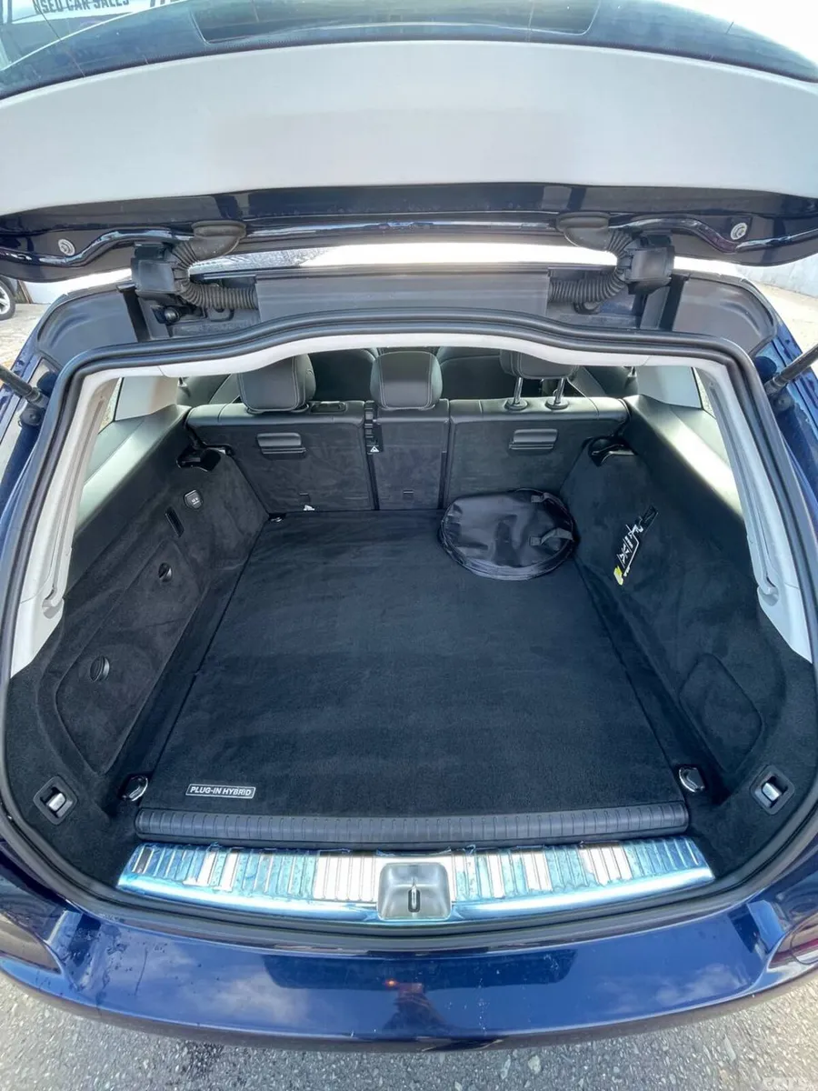 Mercedes-Benz C-Class Estate, Petrol Plug-in Hybrid, 2016, Blue