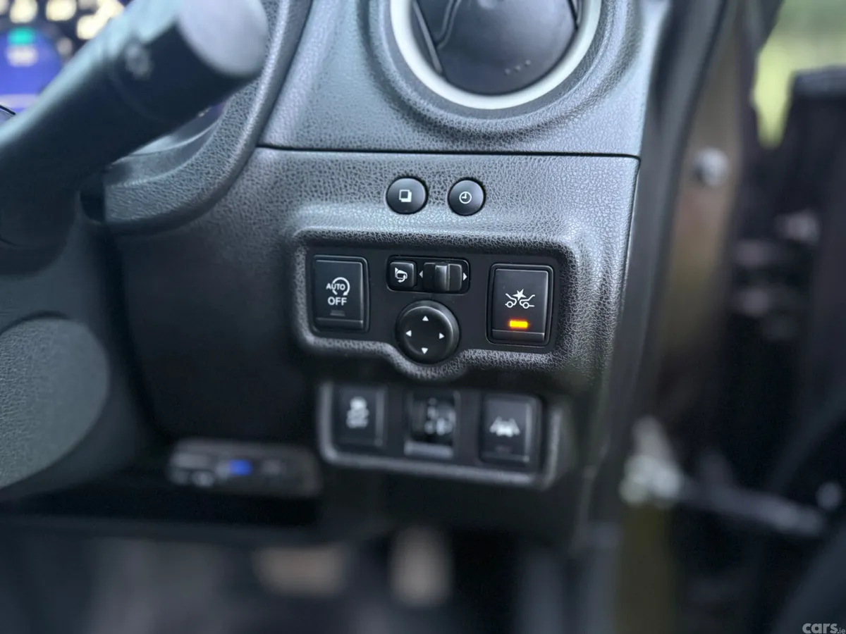 Nissan Note MPV, Petrol, 2015, Brown