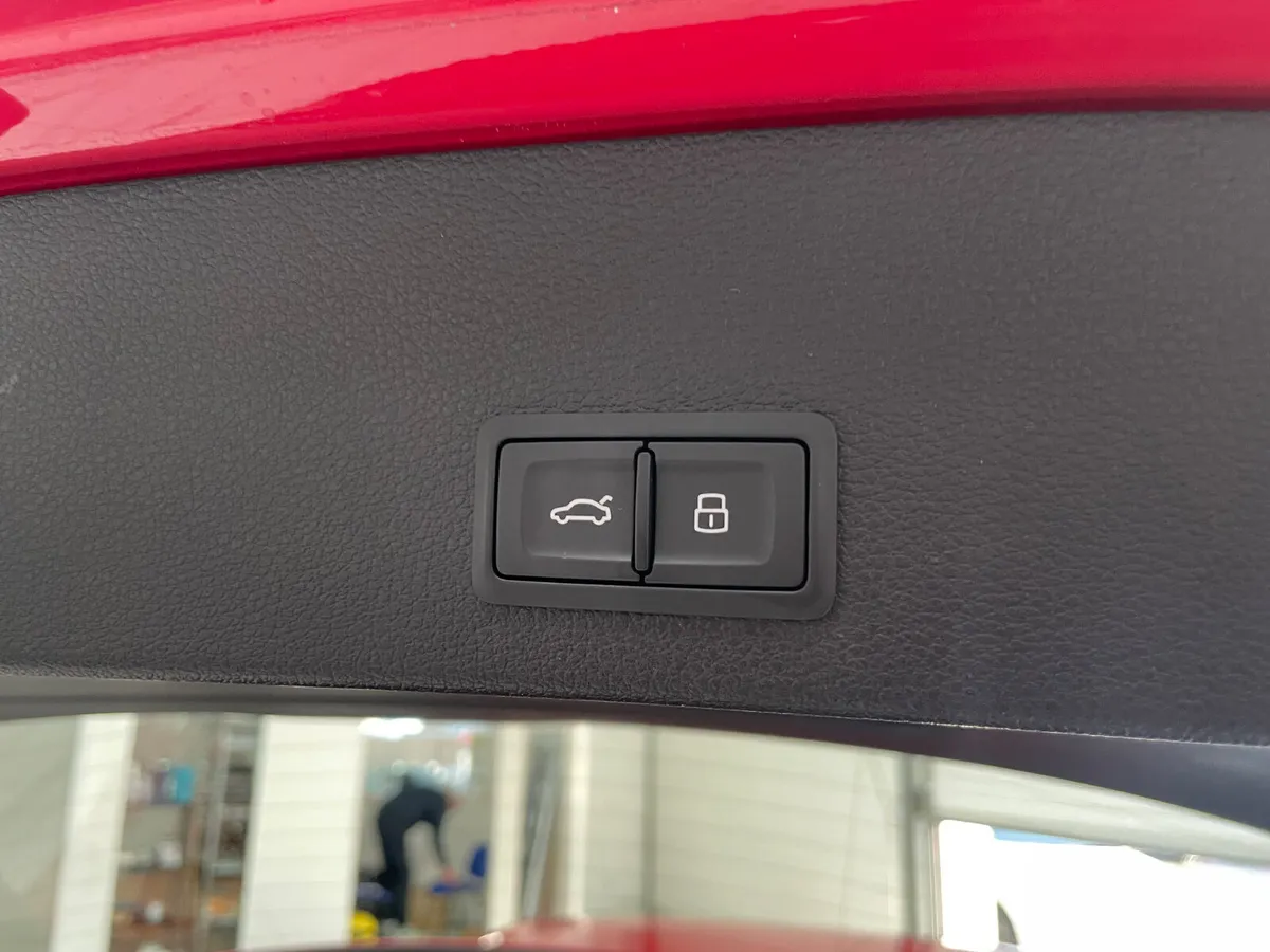 Audi Q2 Hatchback, Petrol, 2020, Red