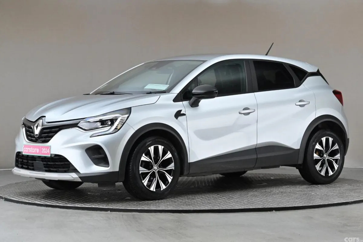 Renault Captur SUV, Petrol, 2024, Silver