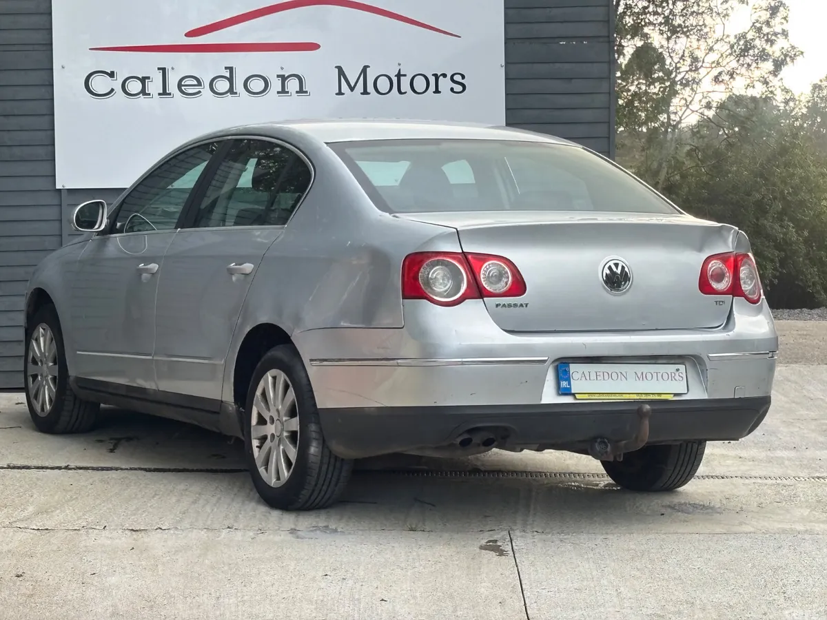 Volkswagen Passat Saloon, Diesel, 2007, Silver