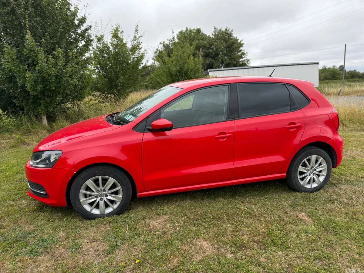 Volkswagen Polo Hatchback, Petrol, 2016, Red