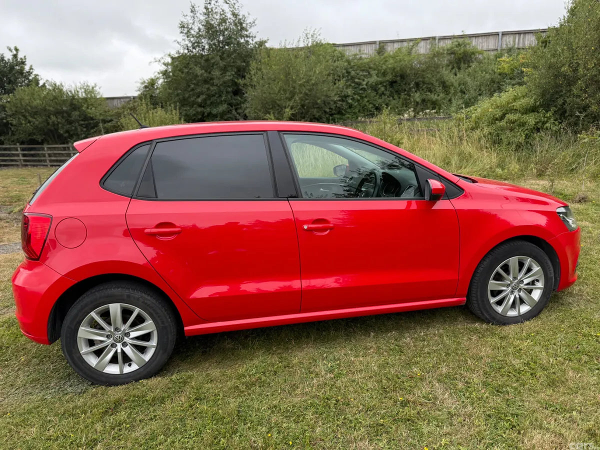 Volkswagen Polo Hatchback, Petrol, 2016, Red