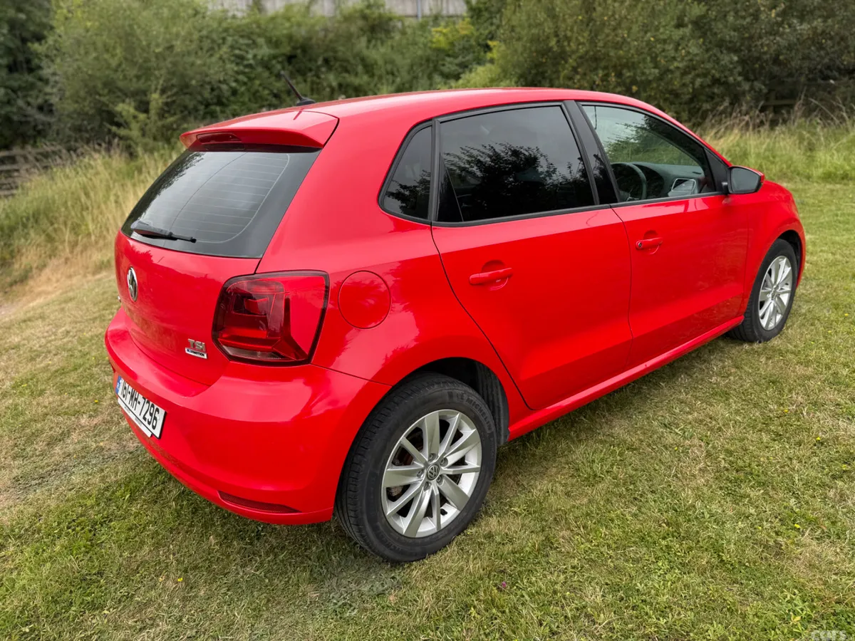 Volkswagen Polo Hatchback, Petrol, 2016, Red