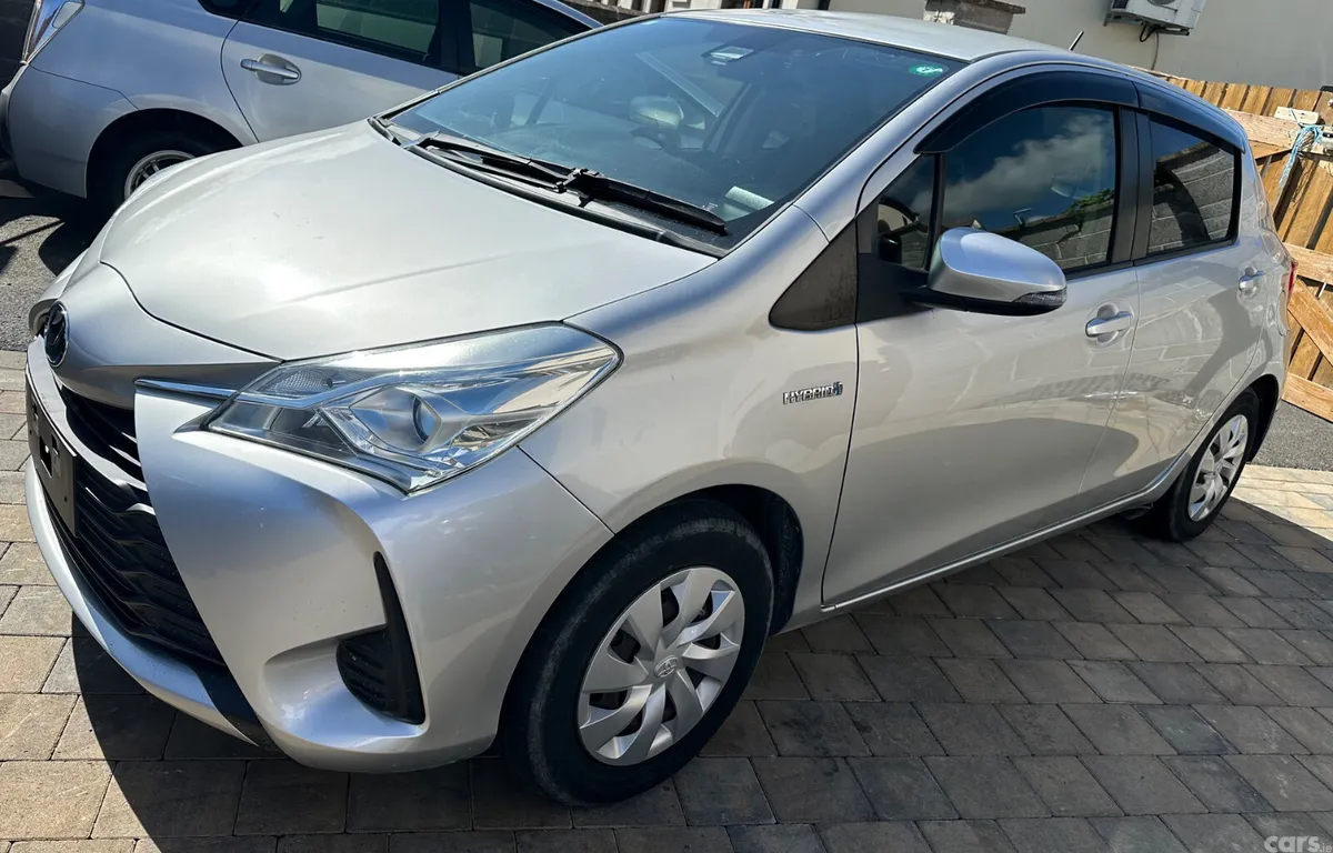Toyota Vitz Hatchback, Petrol Hybrid, 2019, Silver