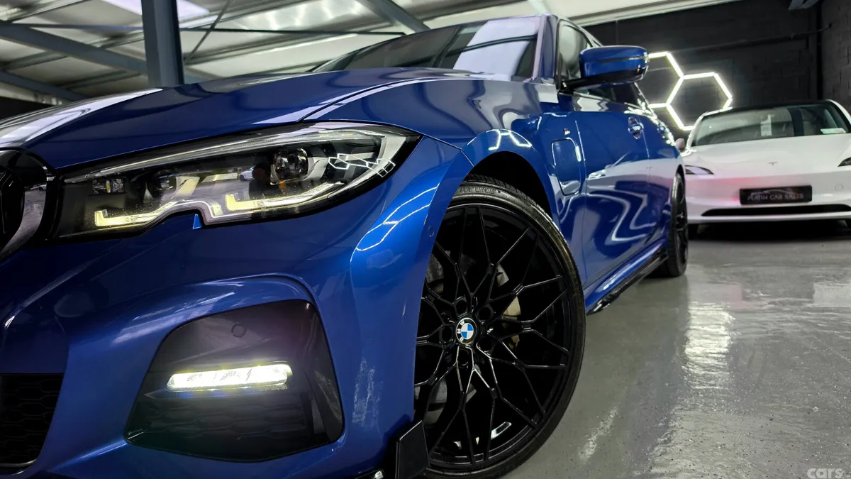 BMW 3-Series Saloon, Petrol Plug-in Hybrid, 2020, Blue