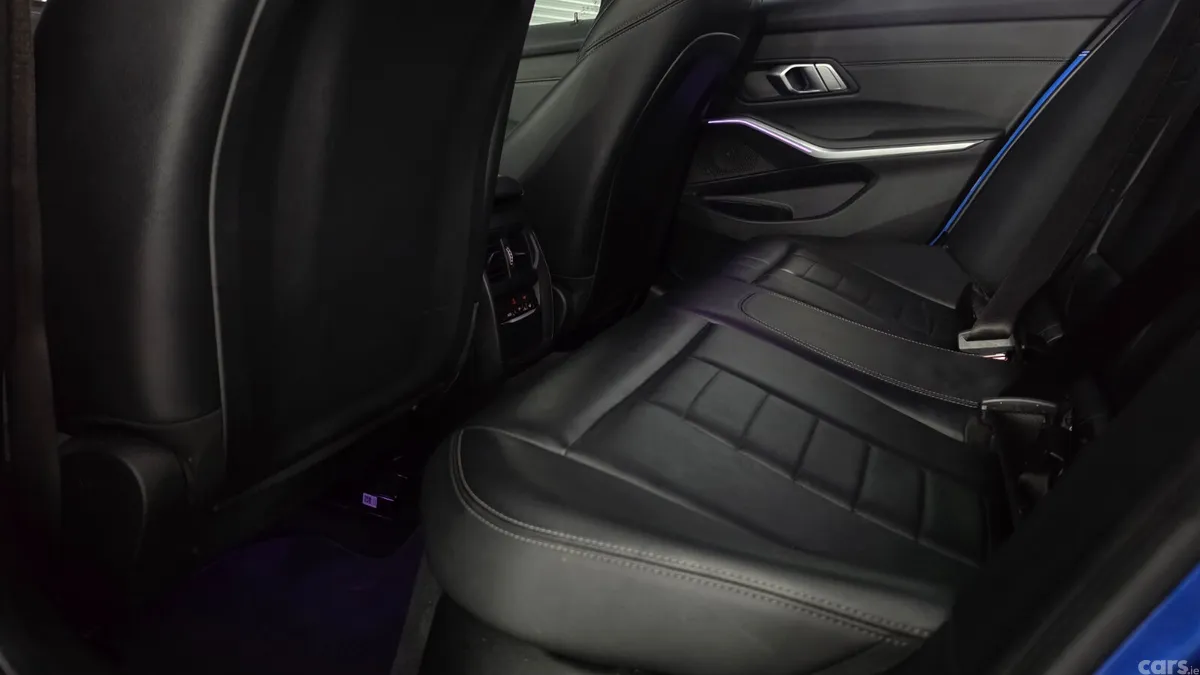 BMW 3-Series Saloon, Petrol Plug-in Hybrid, 2020, Blue