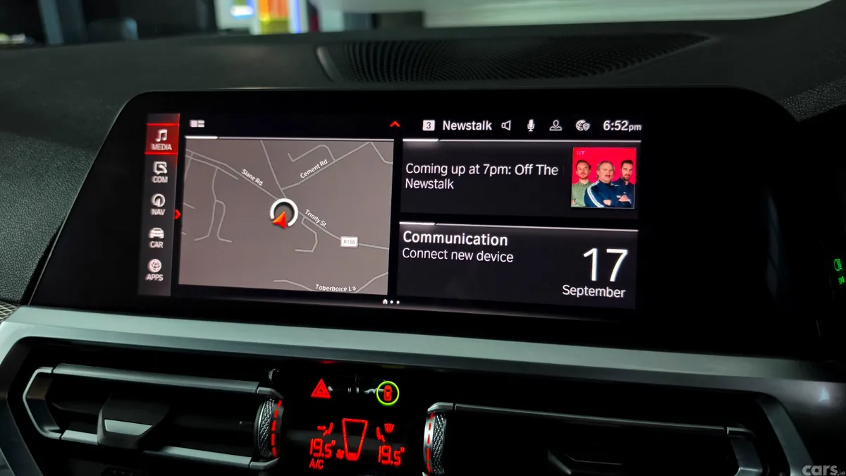 BMW 3-Series Saloon, Petrol Plug-in Hybrid, 2020, Blue