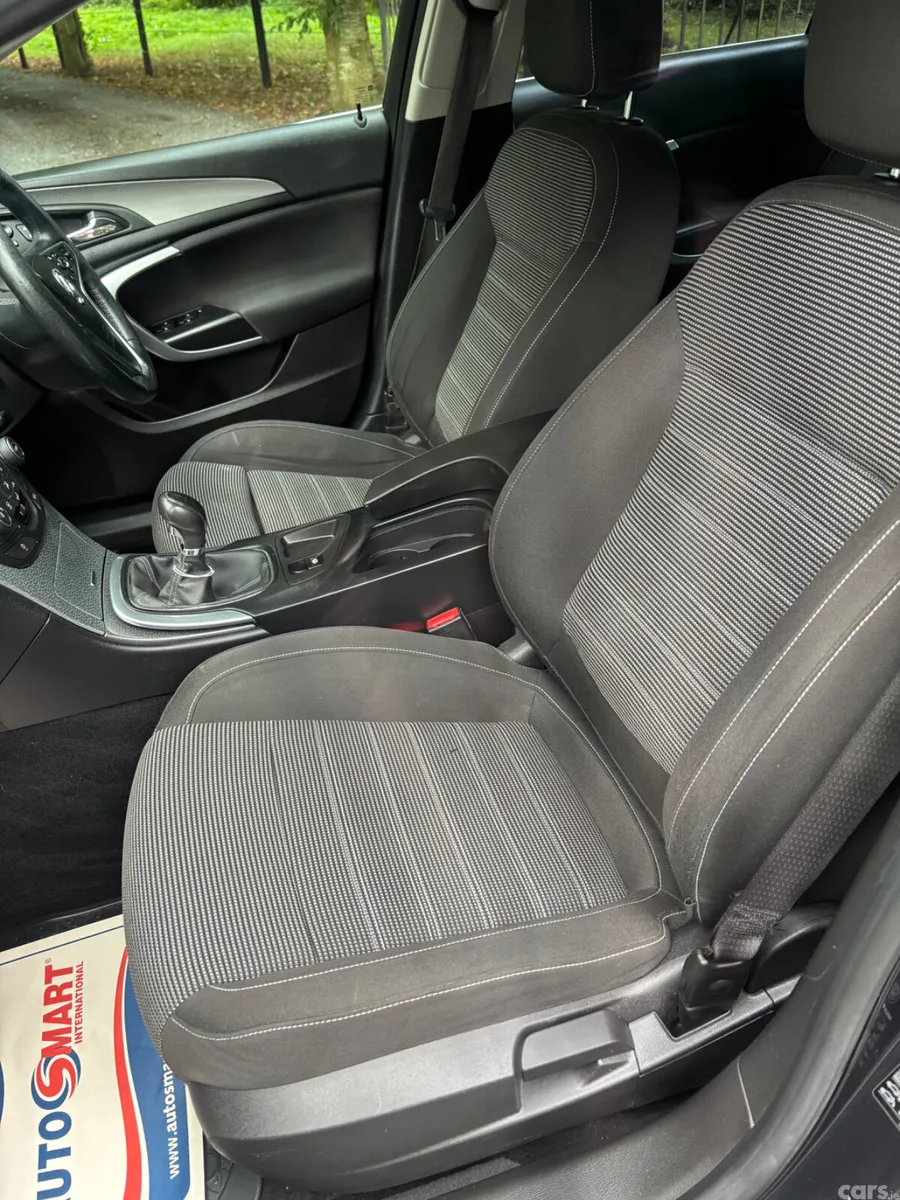 Opel Insignia Hatchback, Diesel, 2016, Black