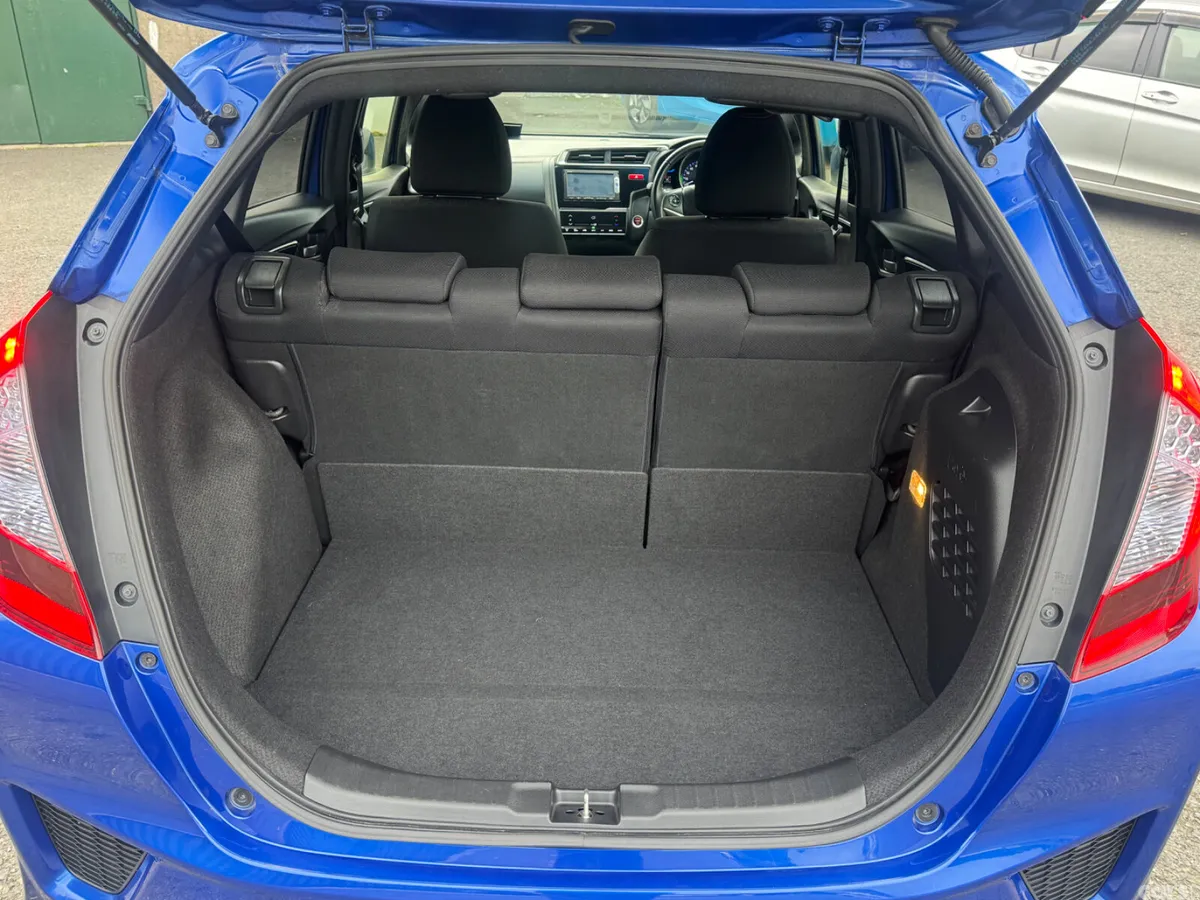 Honda Fit Hatchback, Petrol Hybrid, 2015, Blue