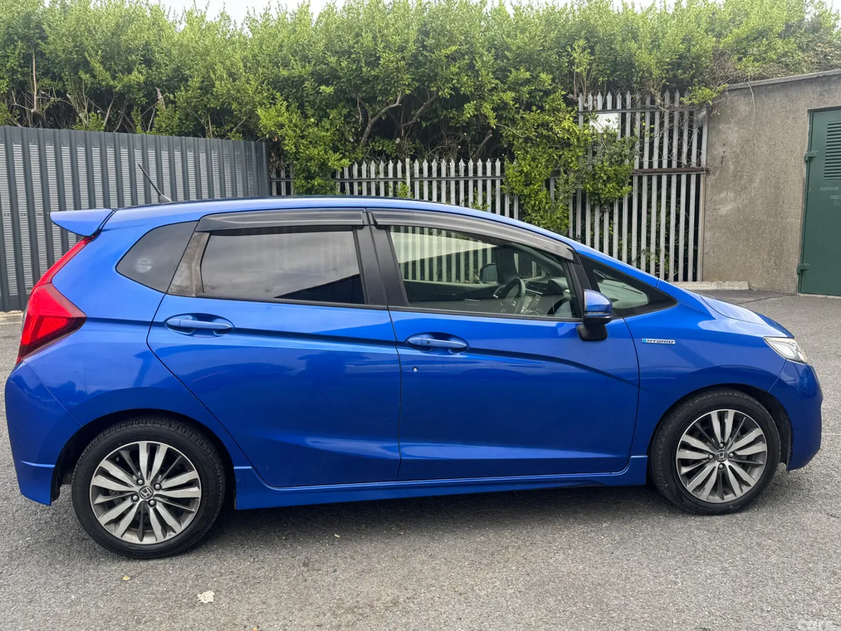 Honda Fit Hatchback, Petrol Hybrid, 2015, Blue