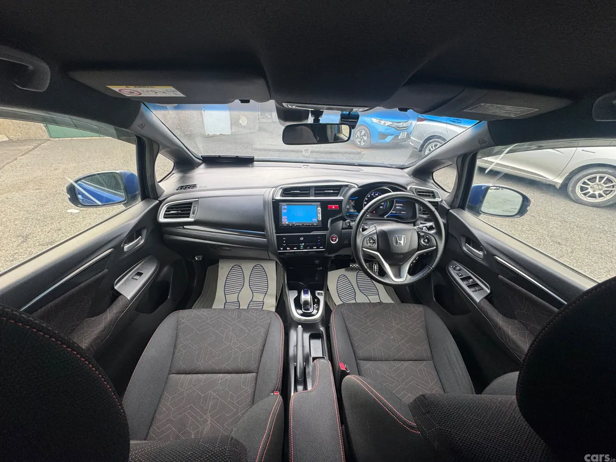 Honda Fit Hatchback, Petrol Hybrid, 2015, Blue