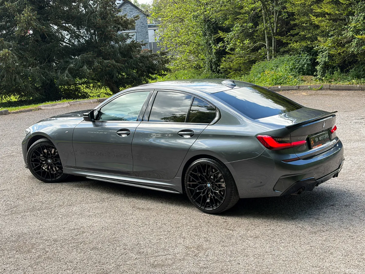 BMW 3-Series Saloon, Diesel, 2019, Grey