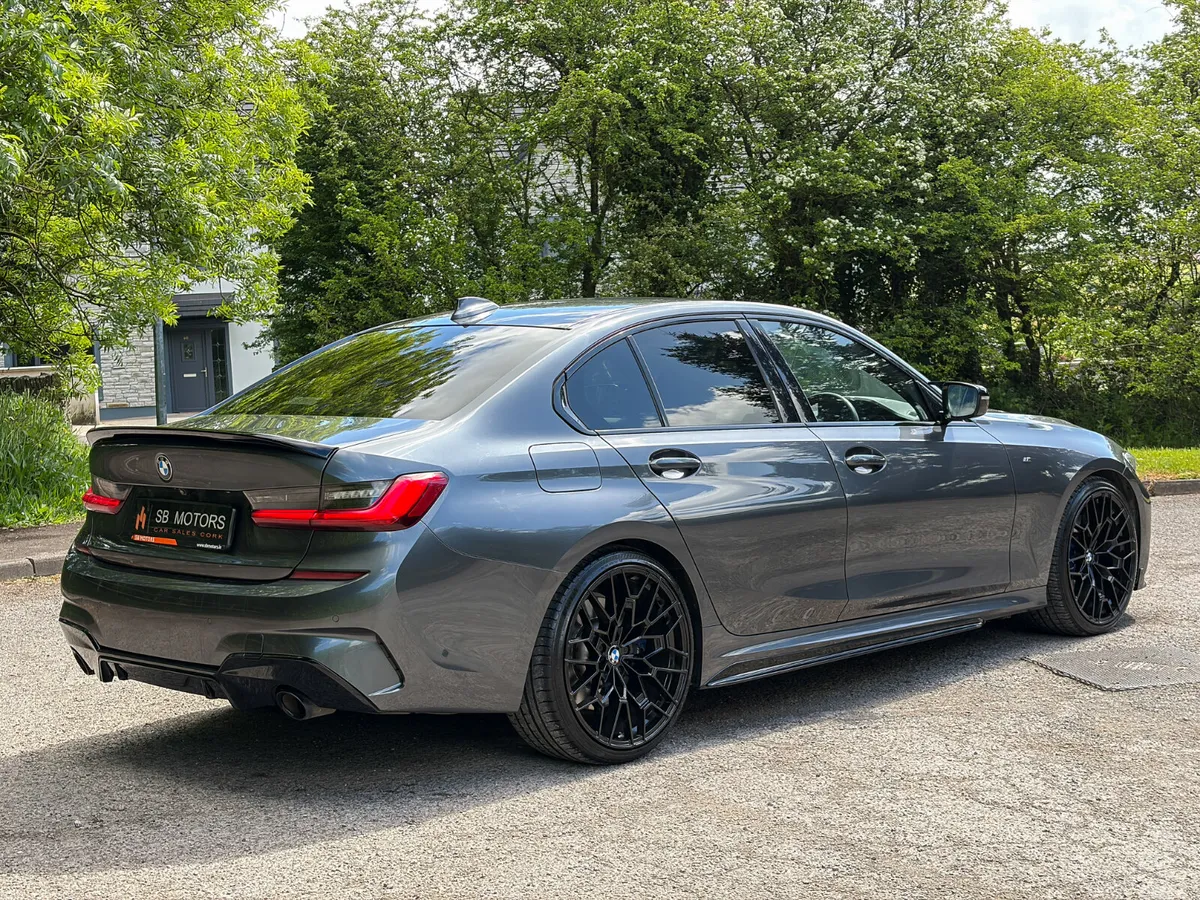 BMW 3-Series Saloon, Diesel, 2019, Grey