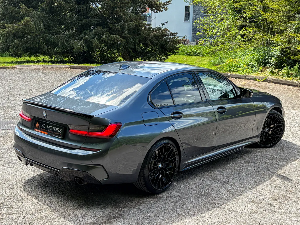 BMW 3-Series Saloon, Diesel, 2019, Grey