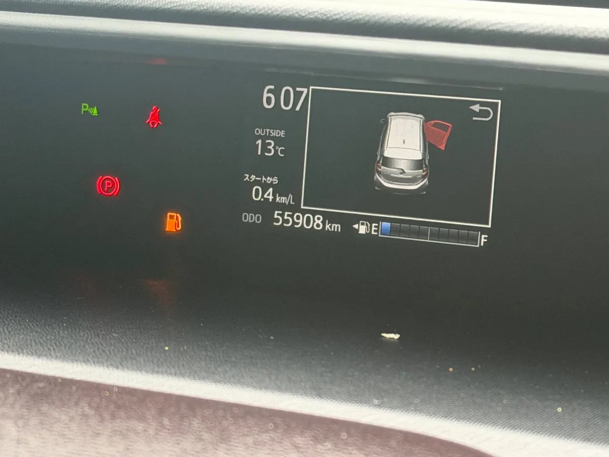 Toyota Aqua Hatchback, Petrol Hybrid, 2018, White