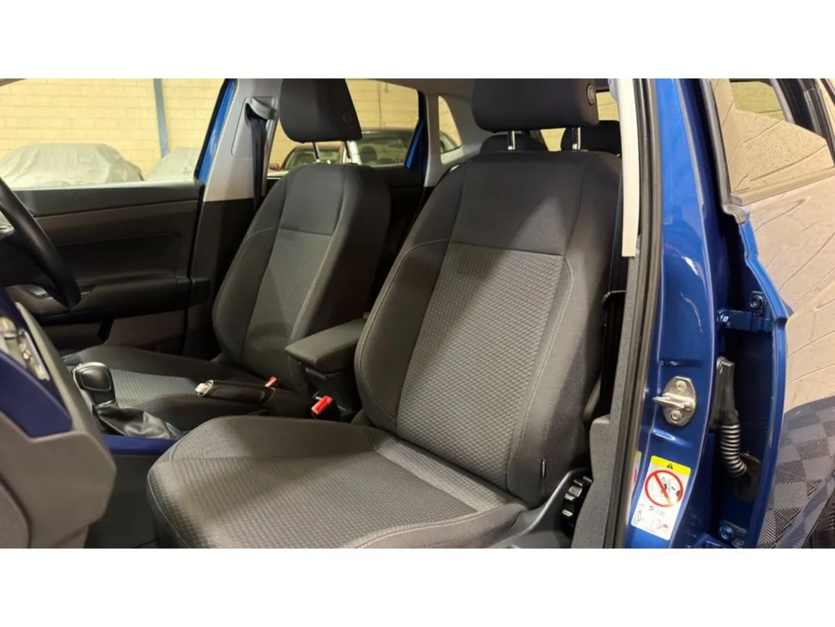 Volkswagen Polo Hatchback, Petrol, 2019, Blue
