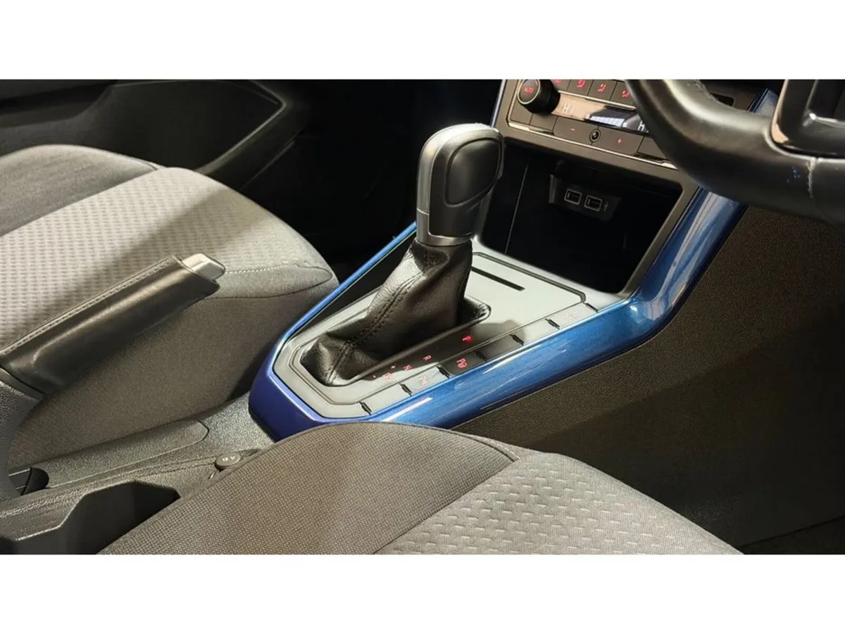 Volkswagen Polo Hatchback, Petrol, 2019, Blue