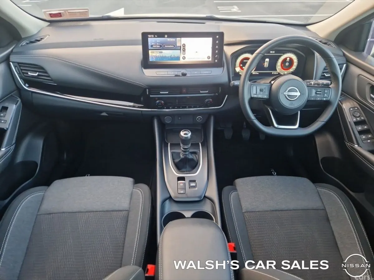 Nissan Qashqai SUV, Petrol, 2024, Silver