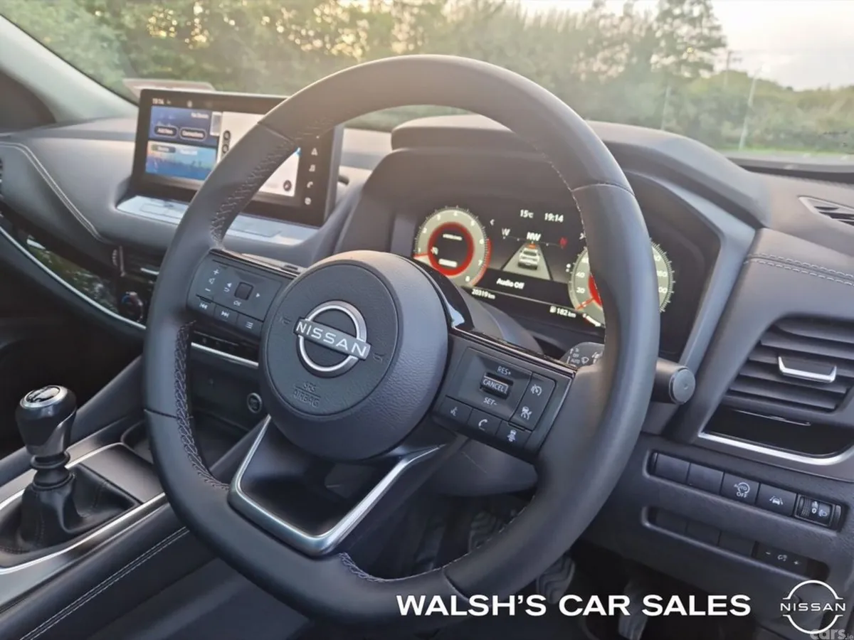 Nissan Qashqai SUV, Petrol, 2024, Silver