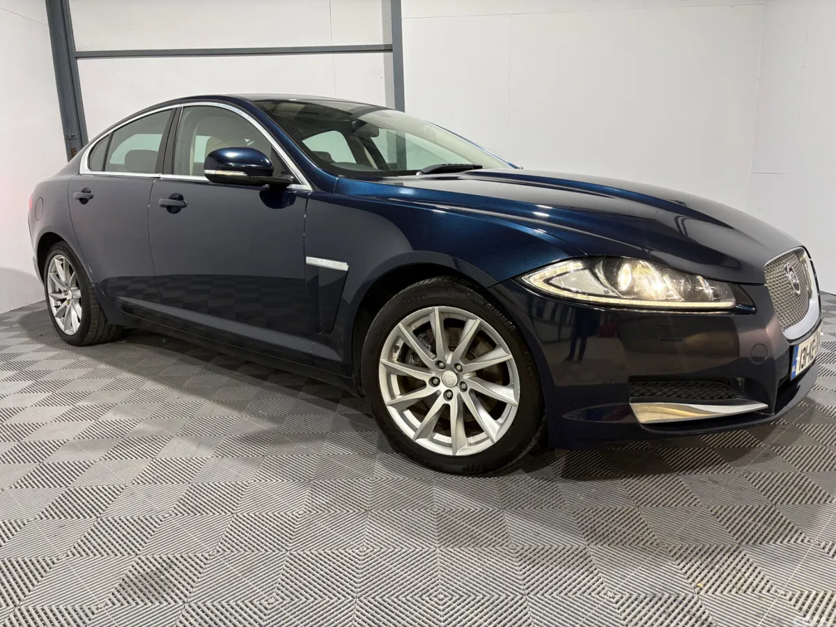 Jaguar XF Saloon, Diesel, 2013, Blue