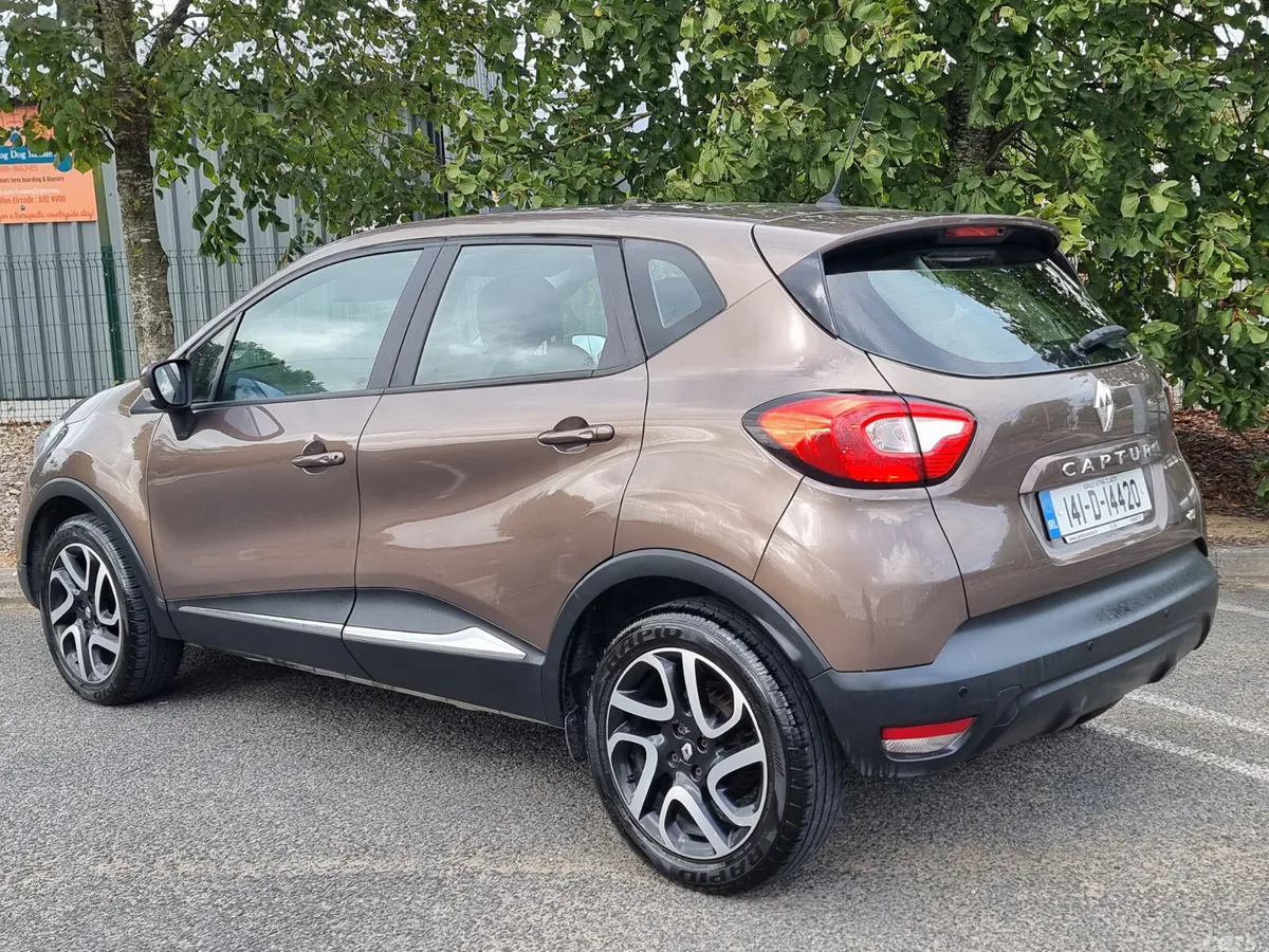 Renault Captur Hatchback, Diesel, 2014, Brown