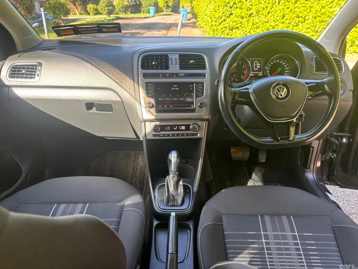 Volkswagen Polo Hatchback, Petrol, 2015, Grey