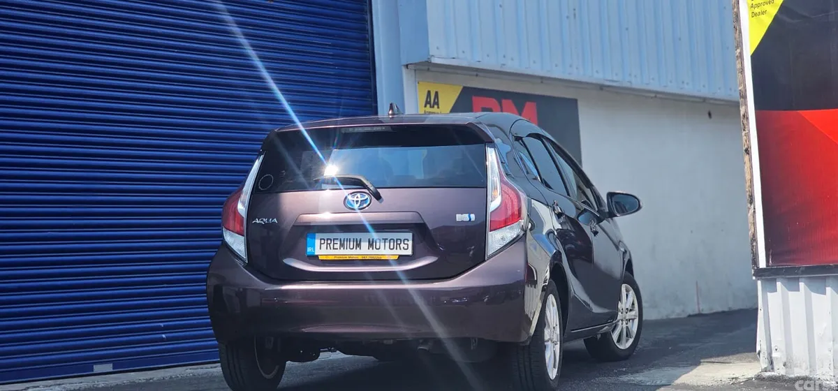 Toyota Aqua Hatchback, Petrol Hybrid, 2015, Brown