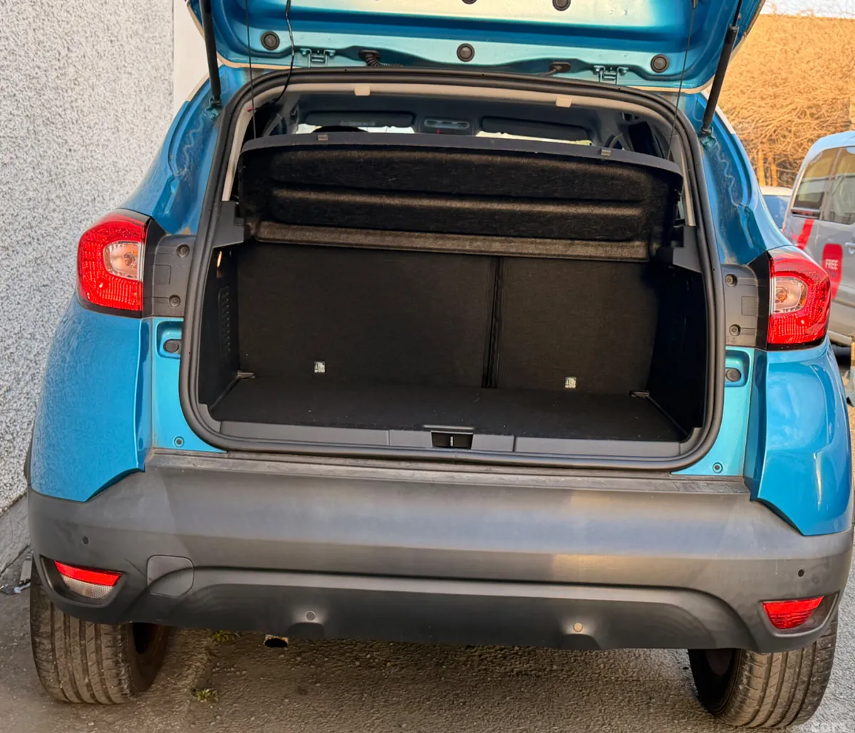 Renault Captur SUV, Petrol, 2016, Blue