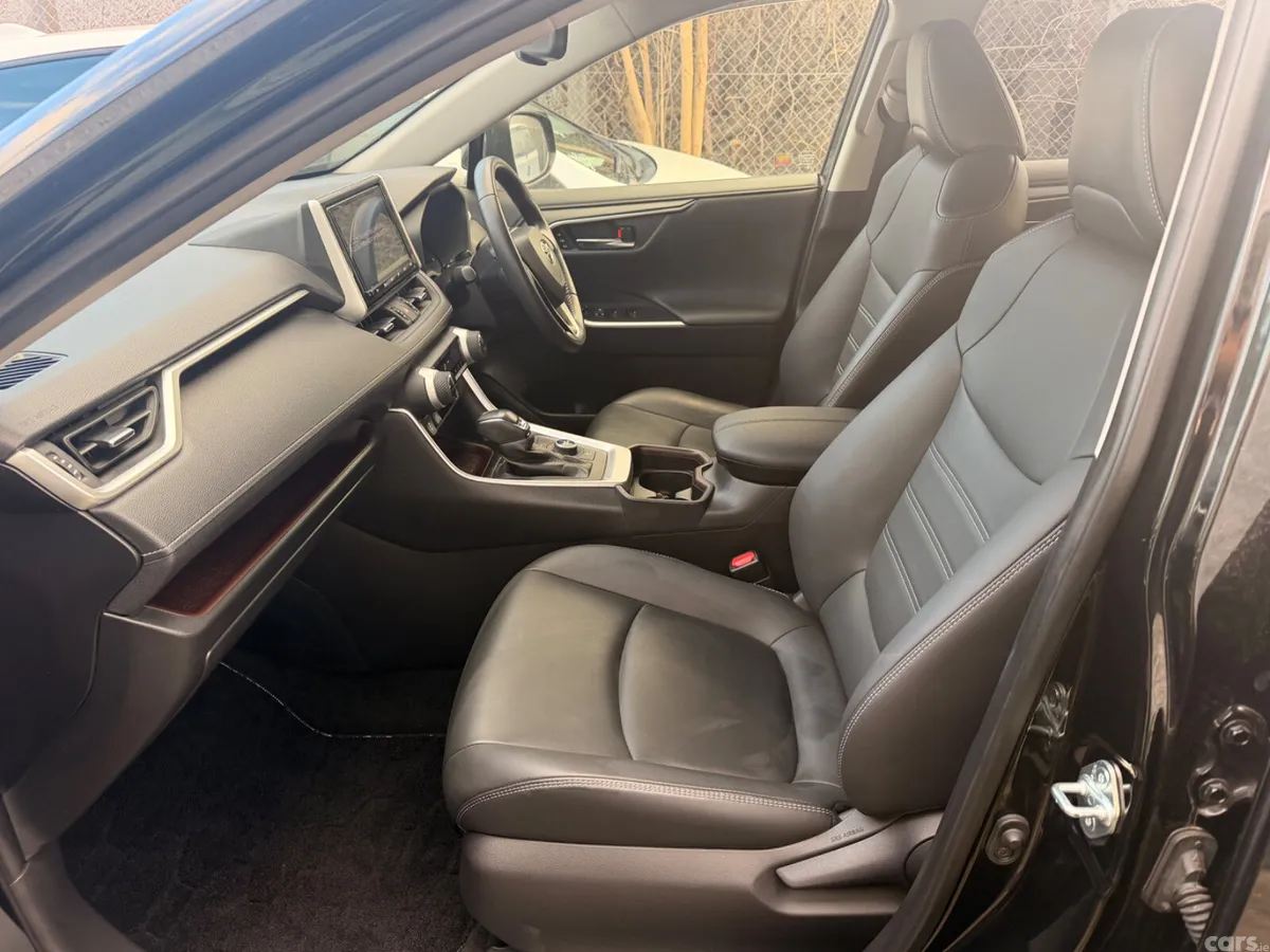 Toyota RAV4 SUV, Petrol Hybrid, 2021, Black