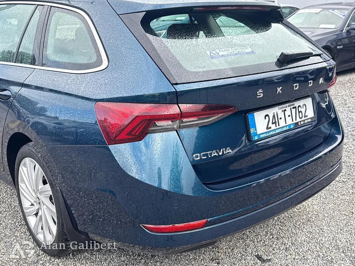 Skoda Octavia Estate, Diesel, 2024, Blue