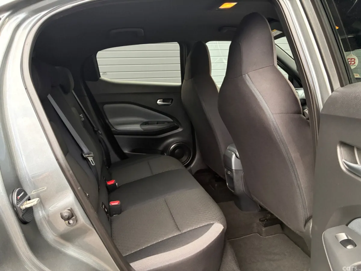 Nissan Juke MPV, Petrol, 2021, Grey