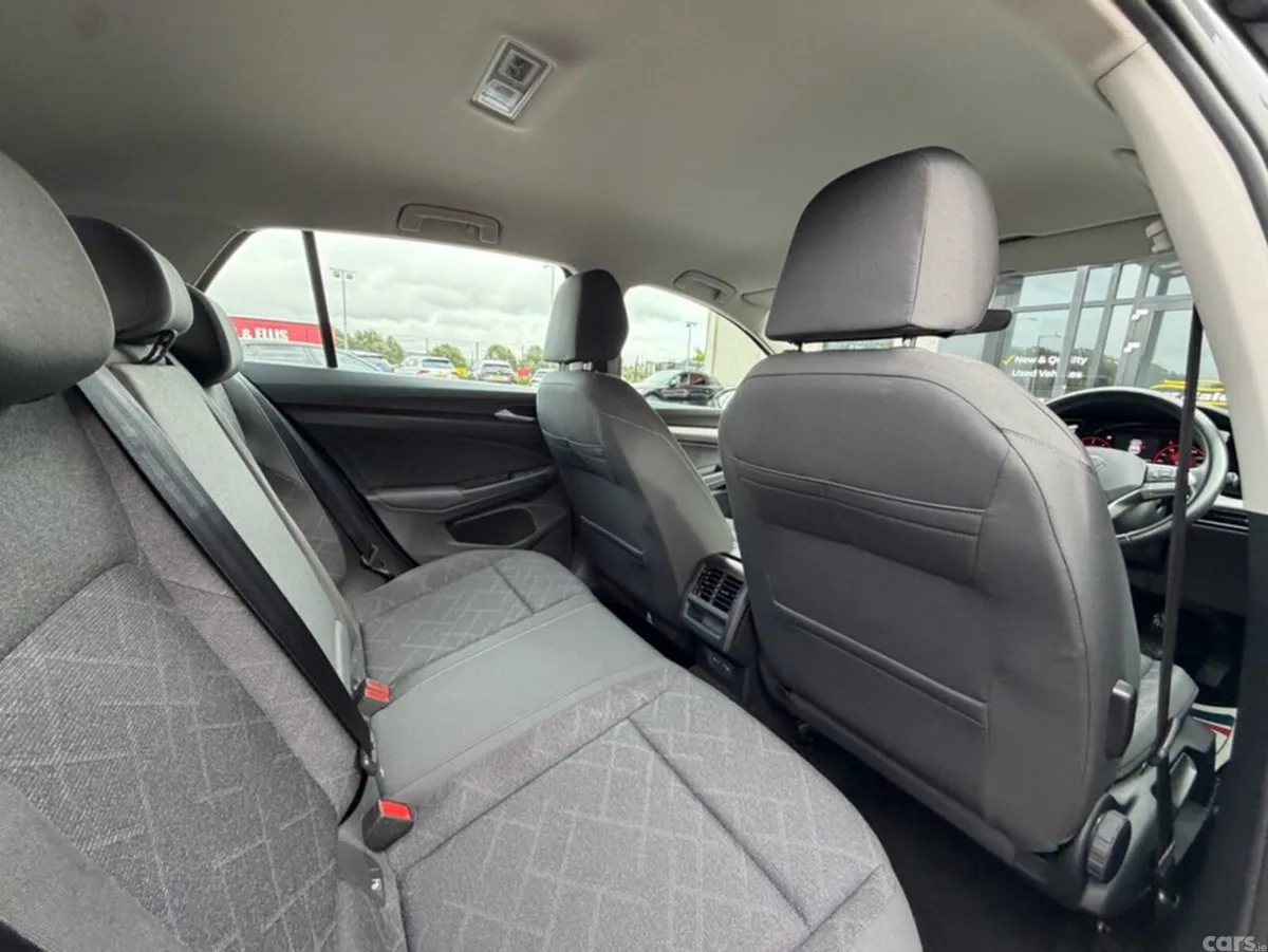 Volkswagen Golf Hatchback, Diesel, 2023, Grey