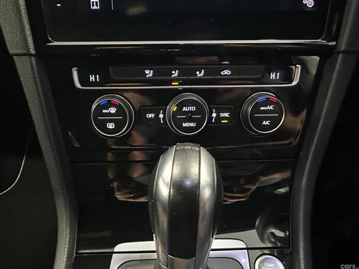 Volkswagen Golf Hatchback, Petrol, 2019, Blue