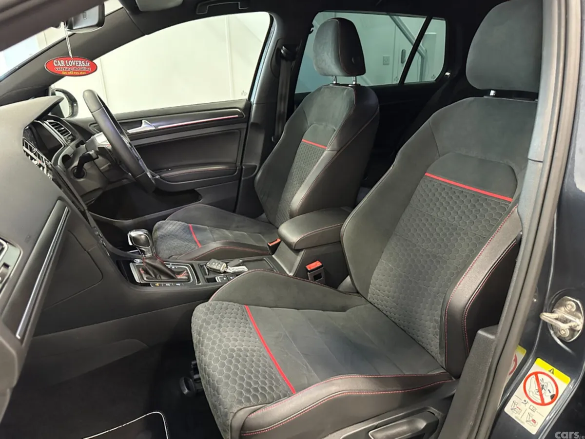 Volkswagen Golf Hatchback, Petrol, 2019, Blue