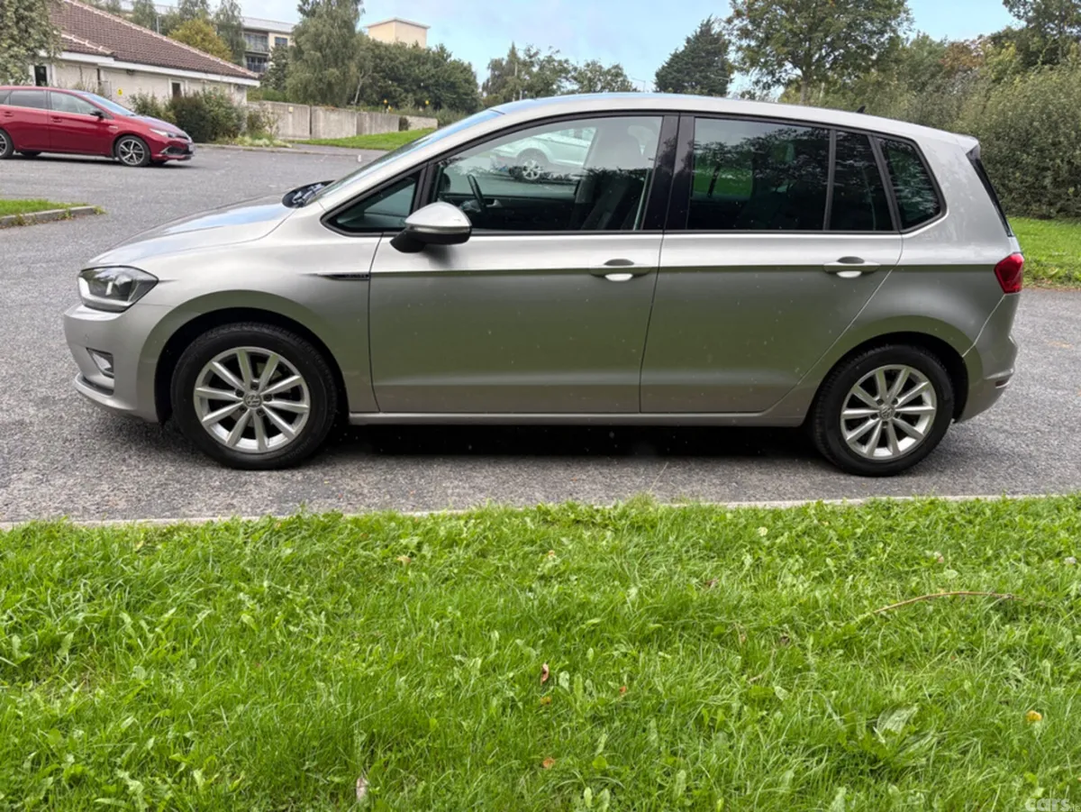 Volkswagen Golf Hatchback, Petrol, 2016, Silver