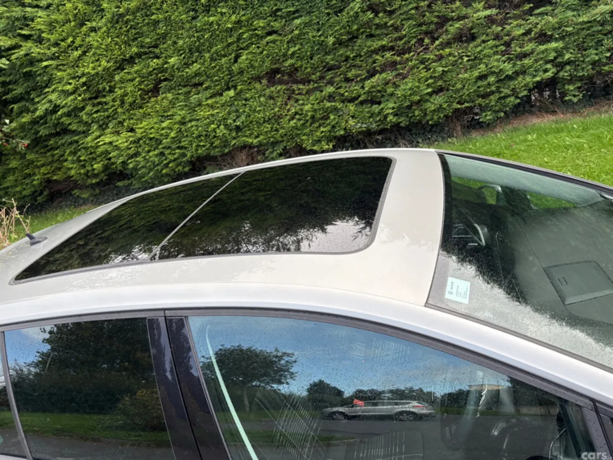Volkswagen Golf Hatchback, Petrol, 2016, Silver