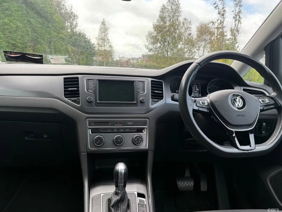 Volkswagen Golf Hatchback, Petrol, 2016, Silver