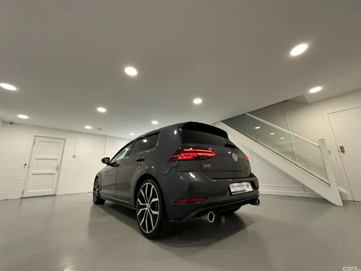 Volkswagen Golf Hatchback, Petrol, 2019, Blue