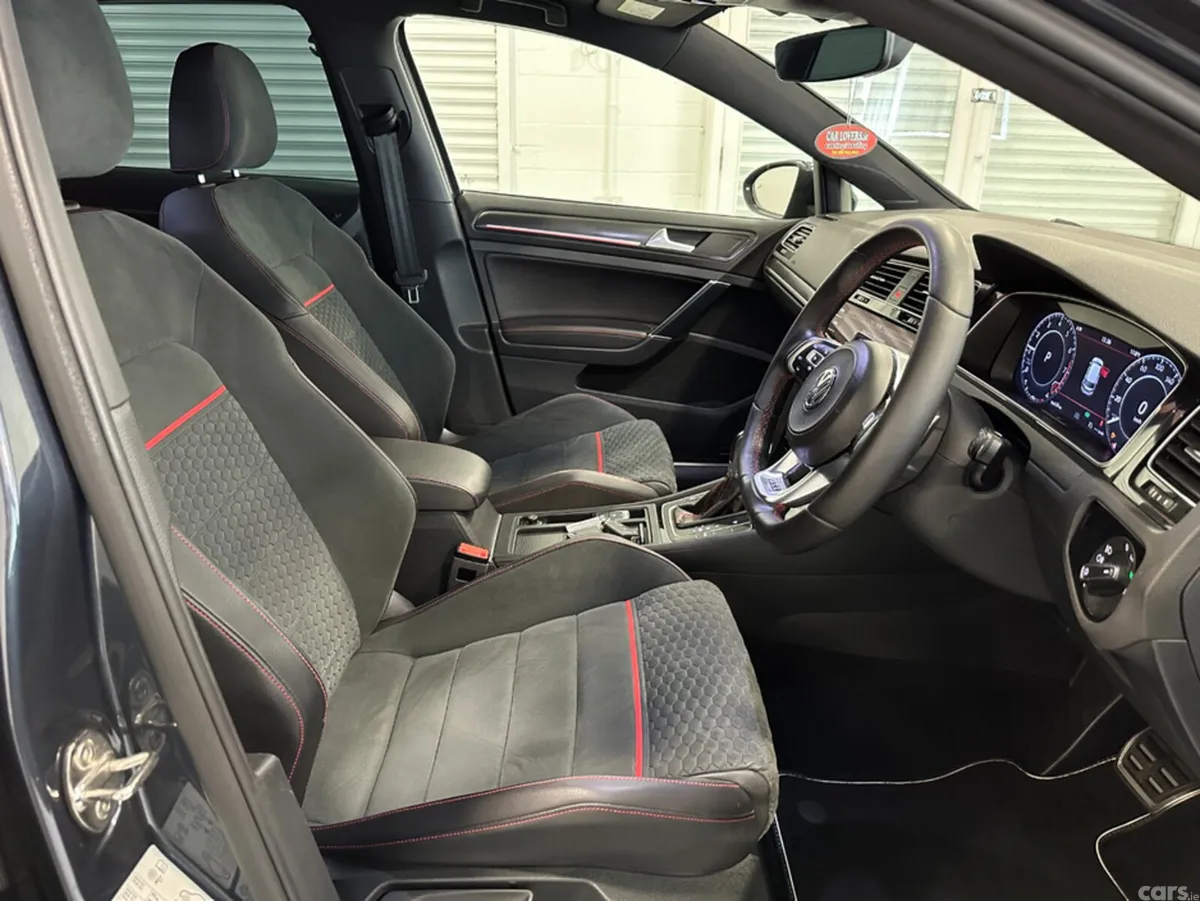 Volkswagen Golf Hatchback, Petrol, 2019, Blue