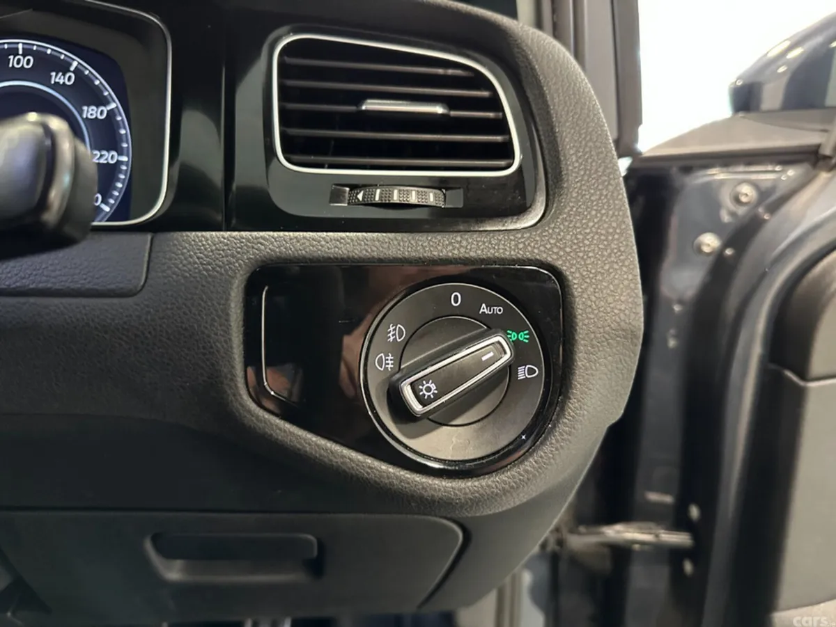 Volkswagen Golf Hatchback, Petrol, 2019, Blue