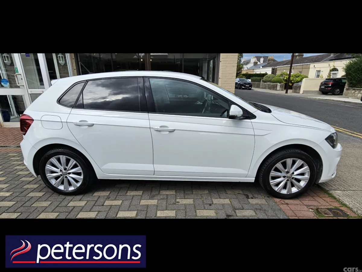 Volkswagen Polo Hatchback, Petrol, 2018, White
