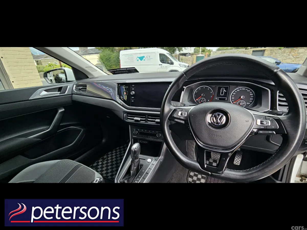 Volkswagen Polo Hatchback, Petrol, 2018, White