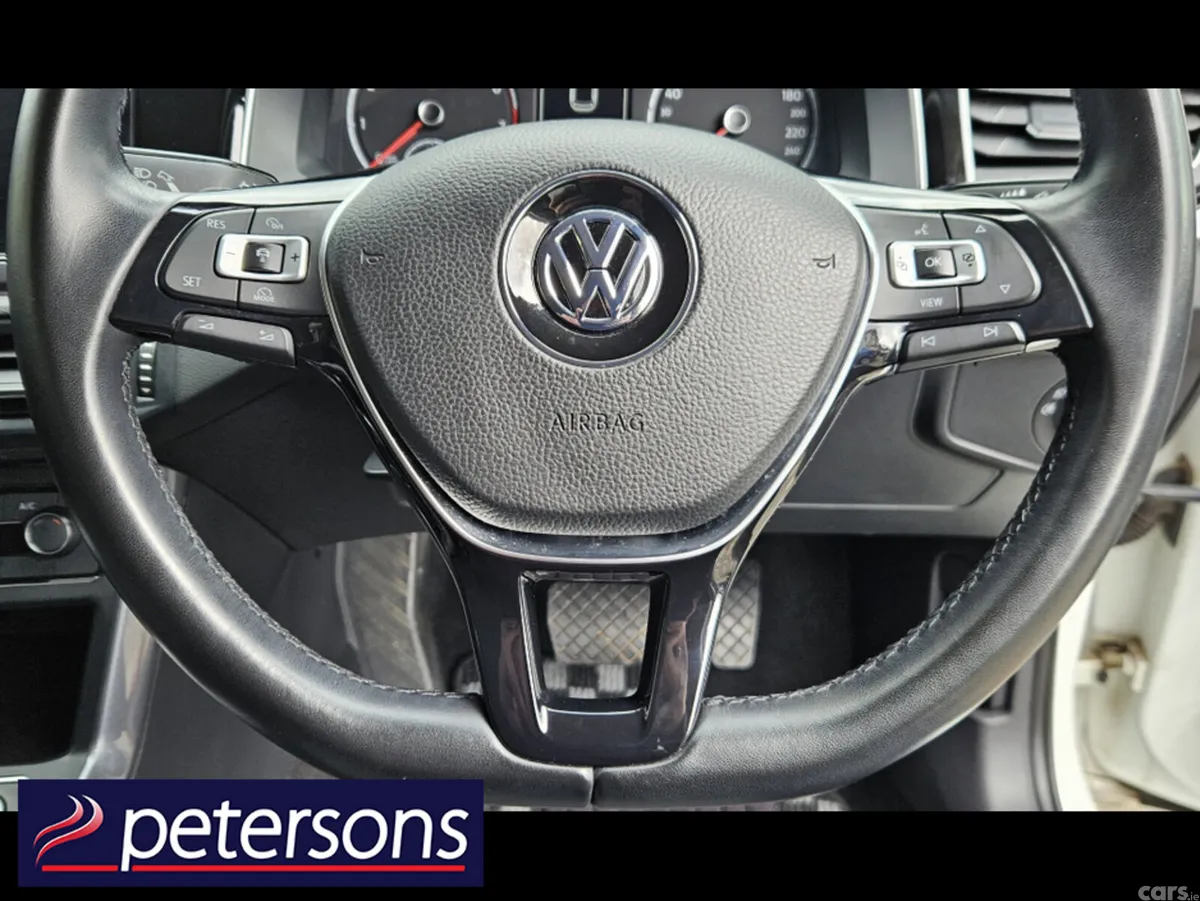 Volkswagen Polo Hatchback, Petrol, 2018, White