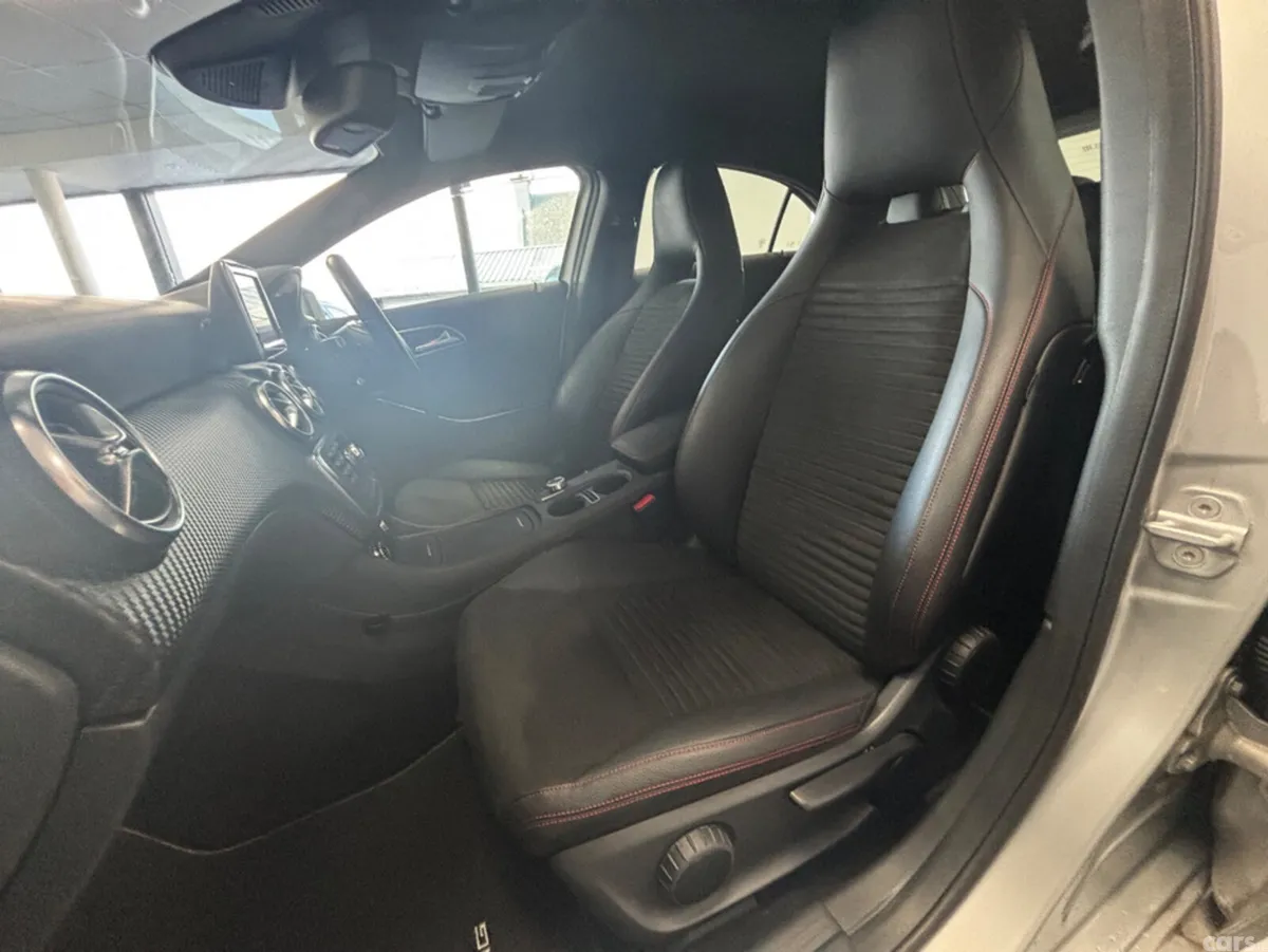 Mercedes-Benz A-Class Hatchback, Petrol, 2013, Silver