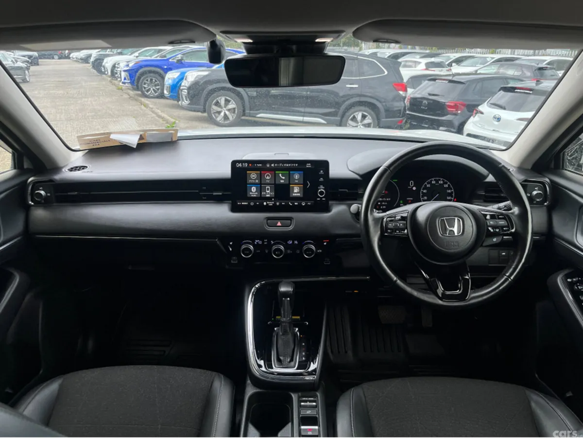 Honda Vezel SUV, Petrol Hybrid, 2022, White