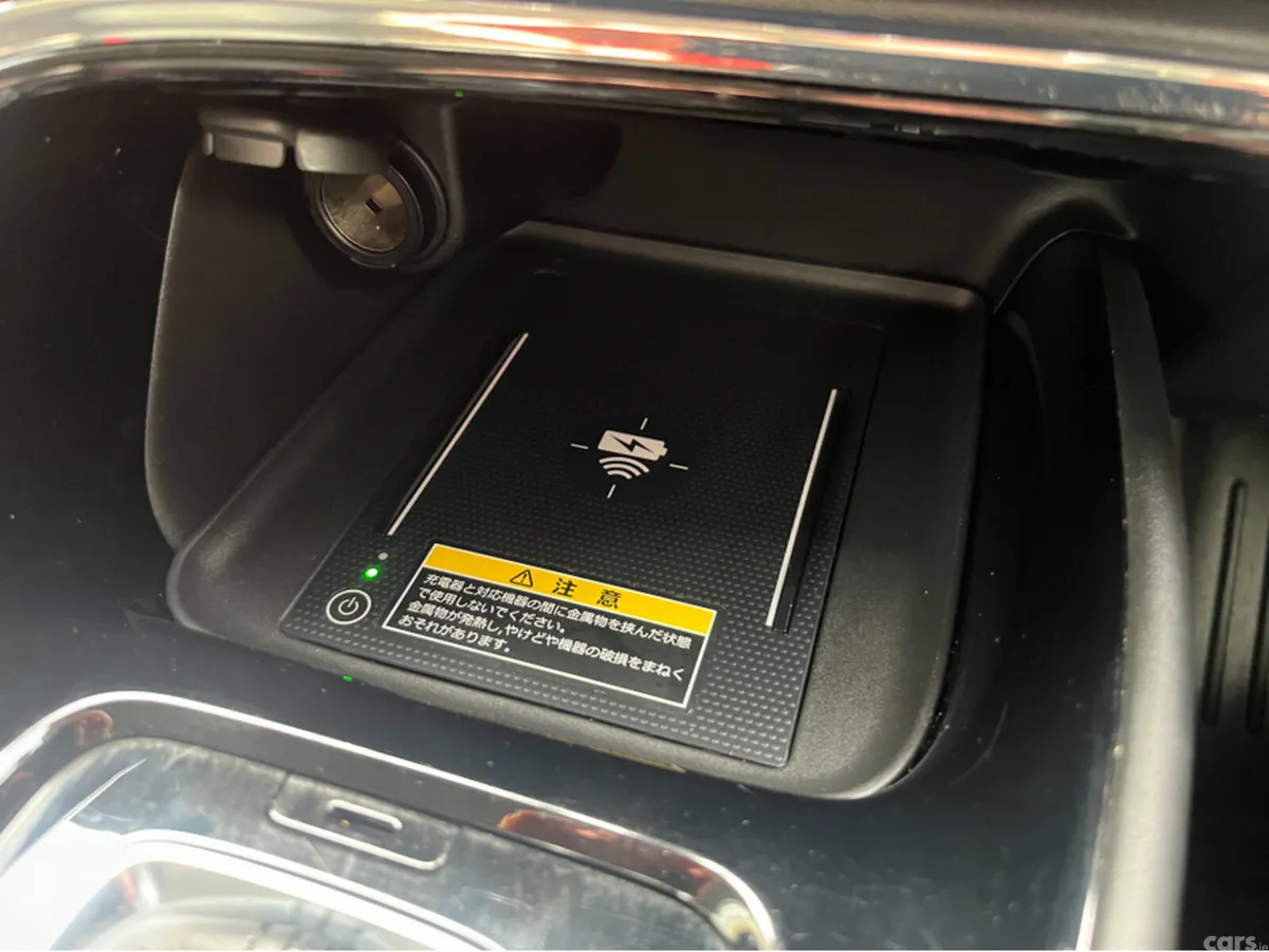 Honda Vezel SUV, Petrol Hybrid, 2022, White